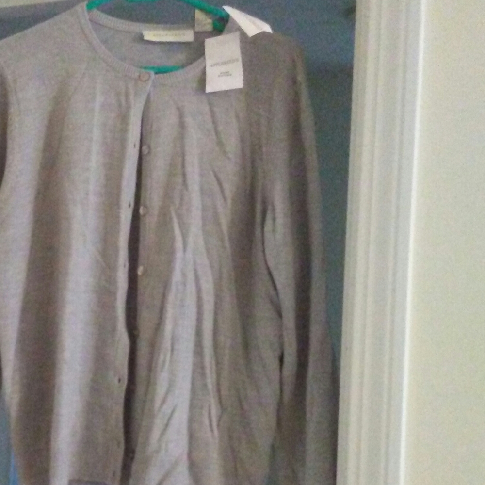 Sweater - Picture 2 of 3